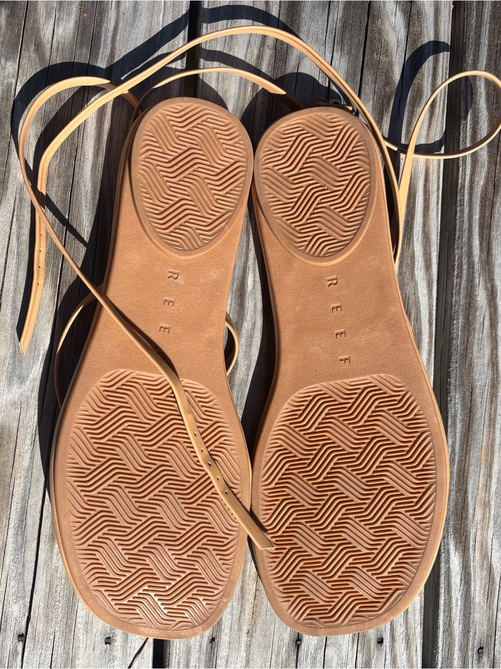 Reef Women's Tan Strappy Ankle Wrap Sandals - Picture 4 of 6